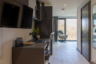 1 bed studio, St Columbas Close, City Centre, Coventry, CV14BX - Image 2